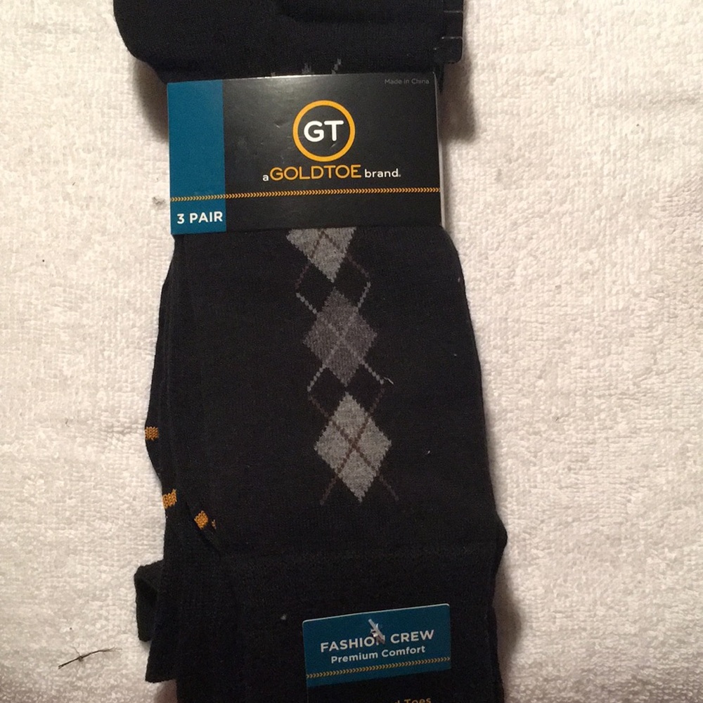 3 pairs of black socks.